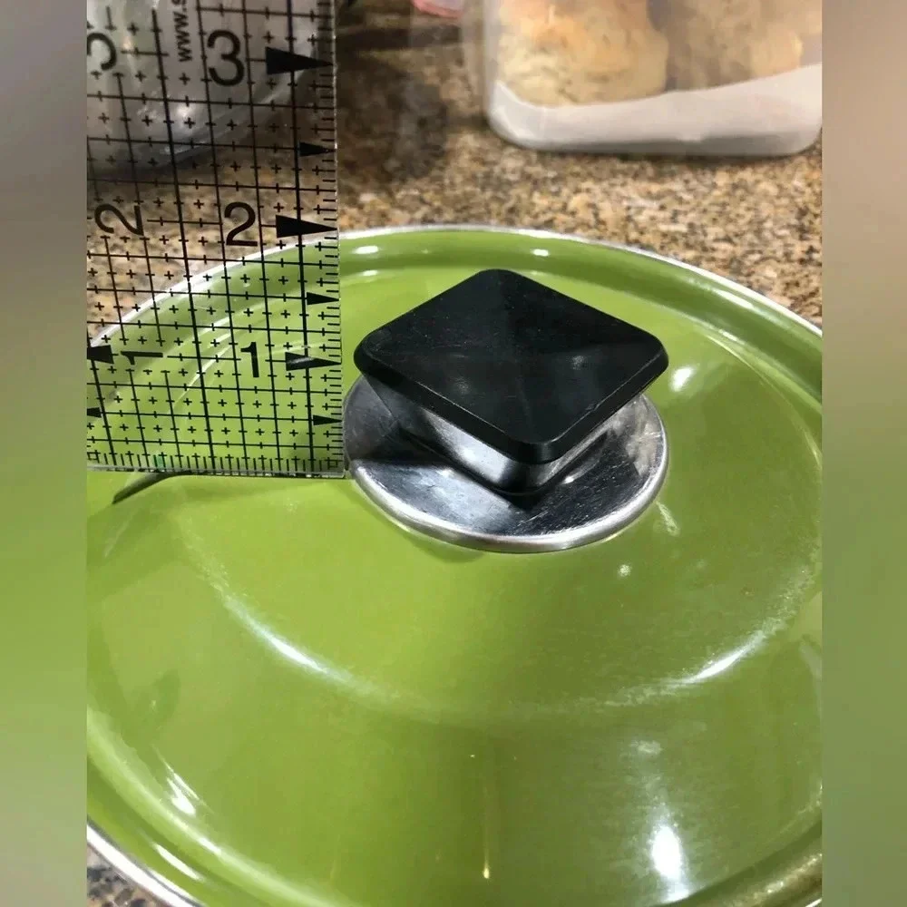 VTG SUPER RARE AVOCADO 70s REPLACEMENT LID WITH SQUARE KNOB HOLDER